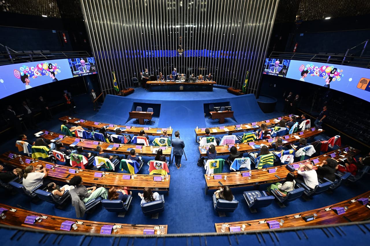 PL deve liberar bancada em votação da proposta sobre fim da 6×1 no Senado, diz líder